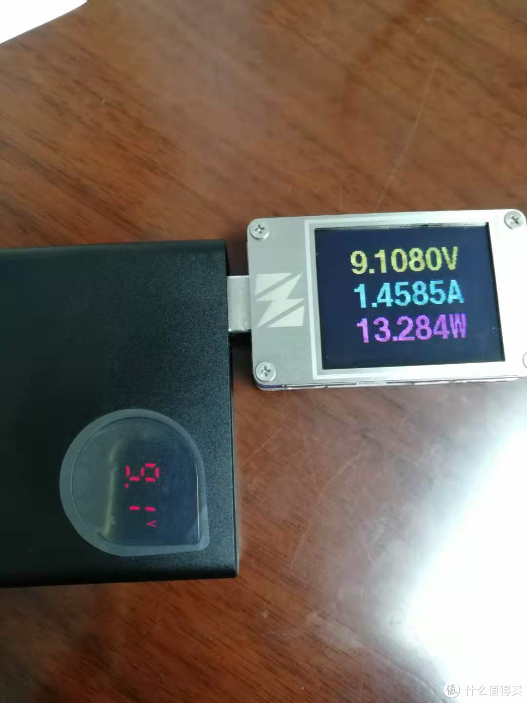 倍思 10000毫安 22.5W 数显移动移动电源开箱简测