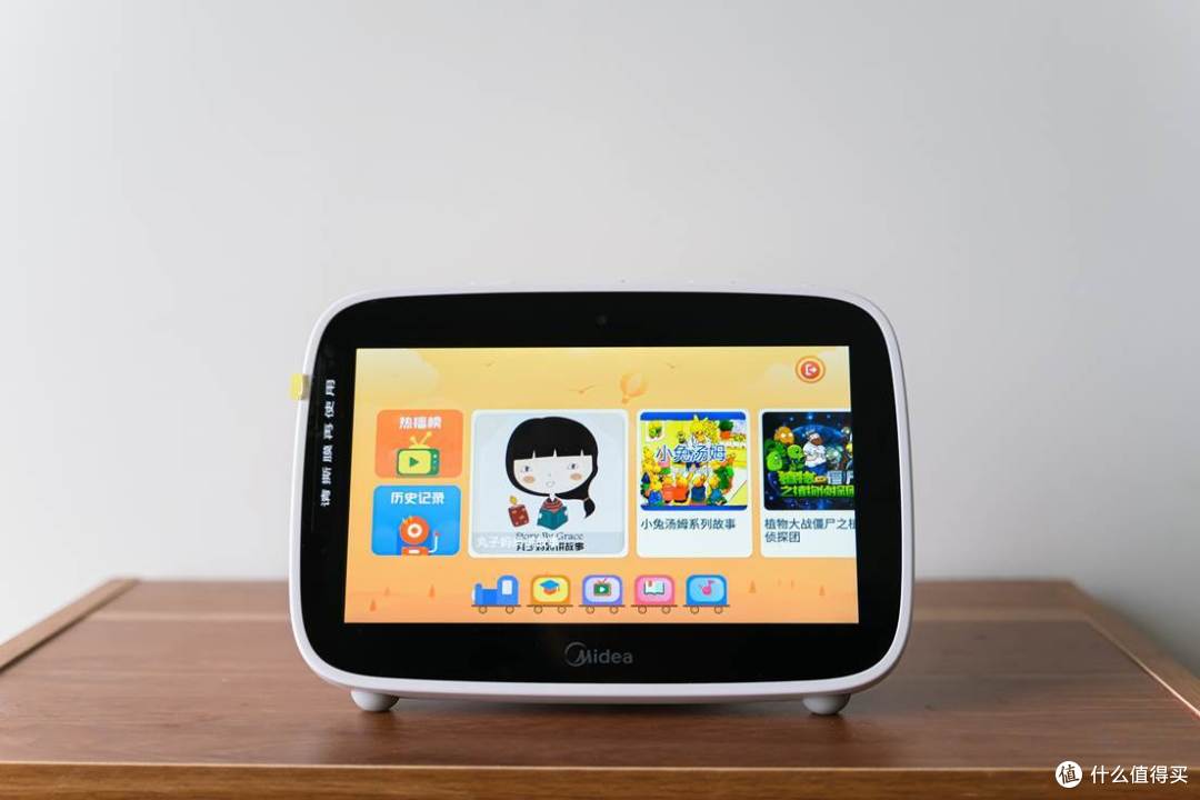 小美ai触屏音箱体验生活中的双倍快乐