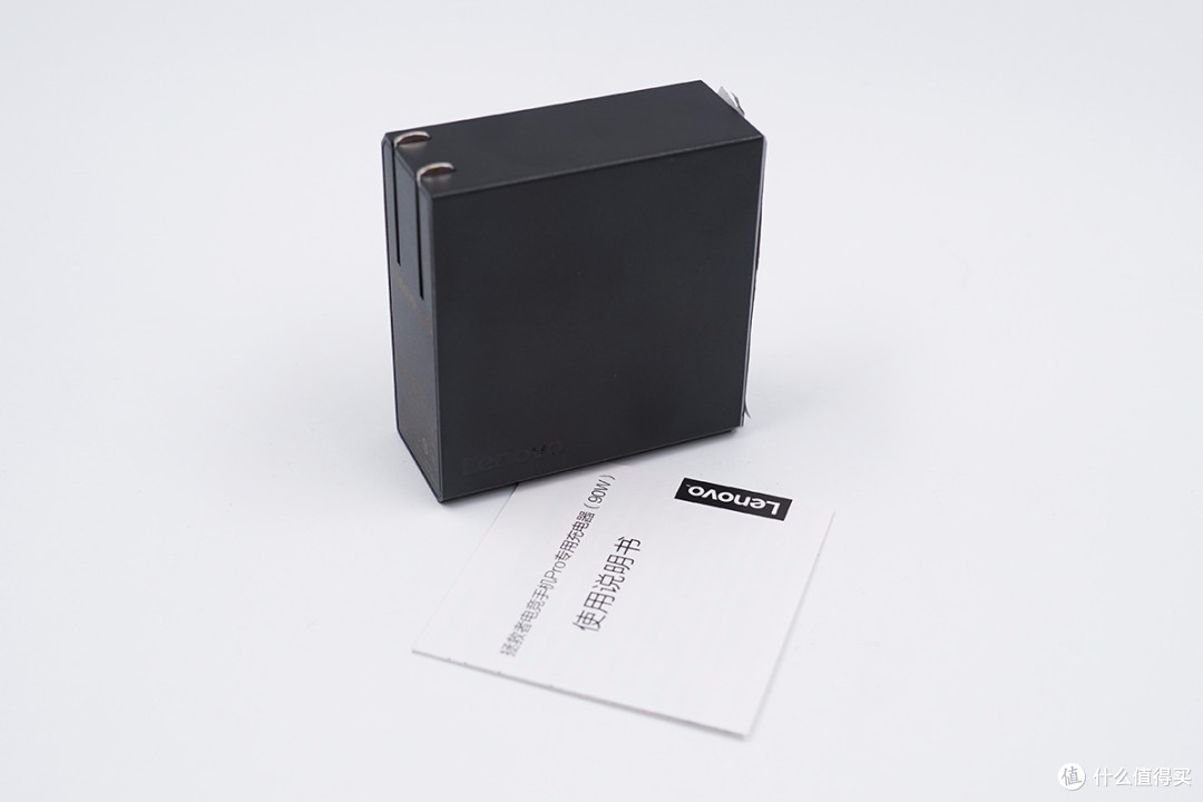 拆解报告：联想90W双USB-C口氮化镓快充充电器