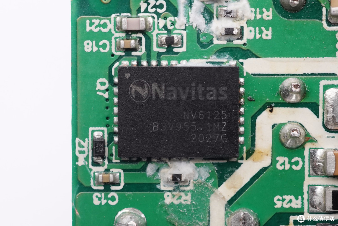 拆解报告：联想90W双USB-C口氮化镓快充充电器