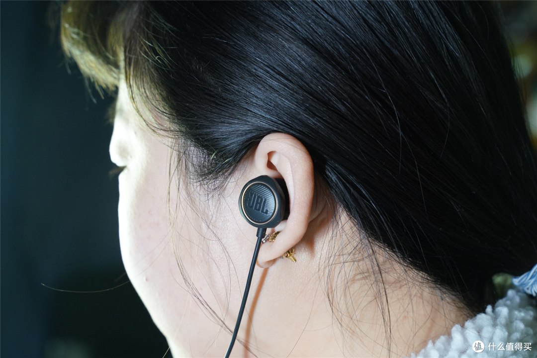 全平台入耳式游戏耳机,JBL QUANTUM50评测