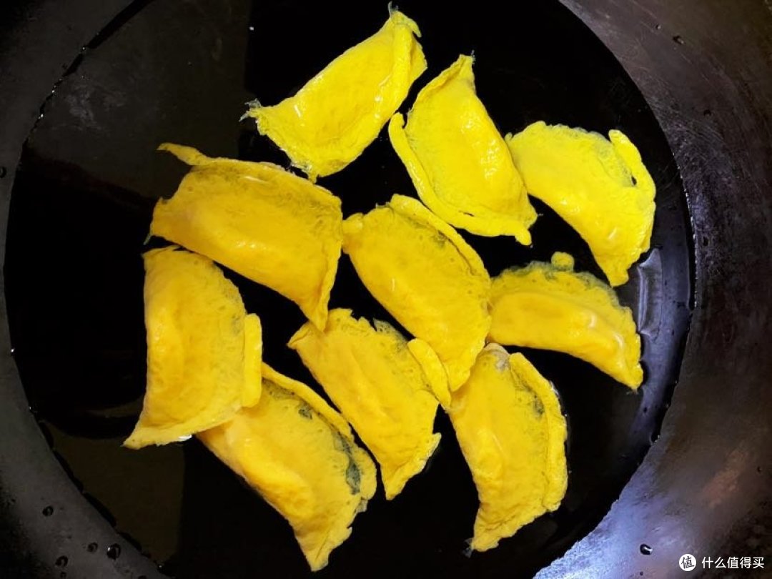 这样煮着吃蛋饺太方便