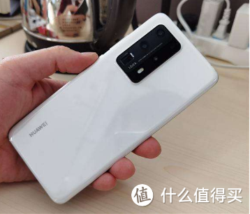 华为P40 Pro+：5G时代下高性能智能手机值得入手吗？