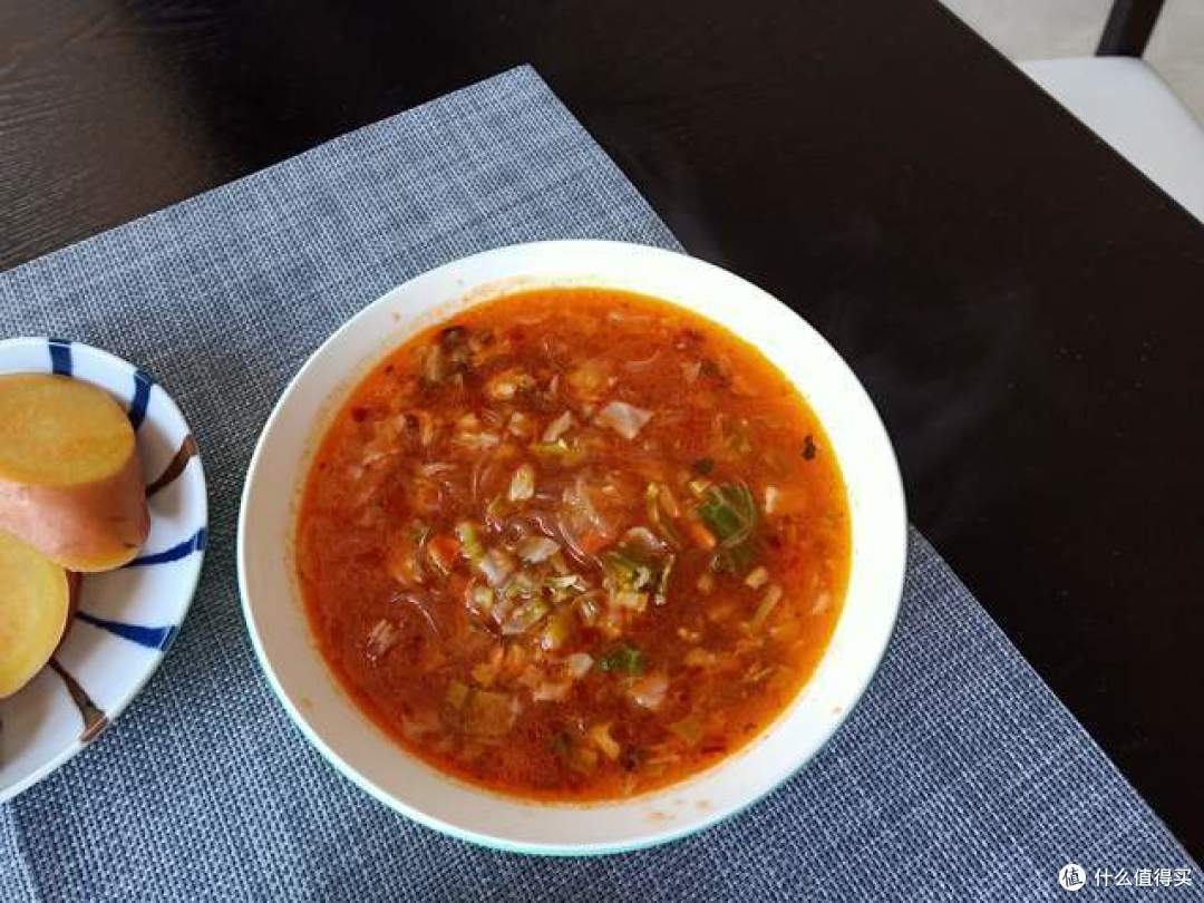 晒晒老两口的极简早餐,分量少味道好,吃完一身爽!网友:减肥餐