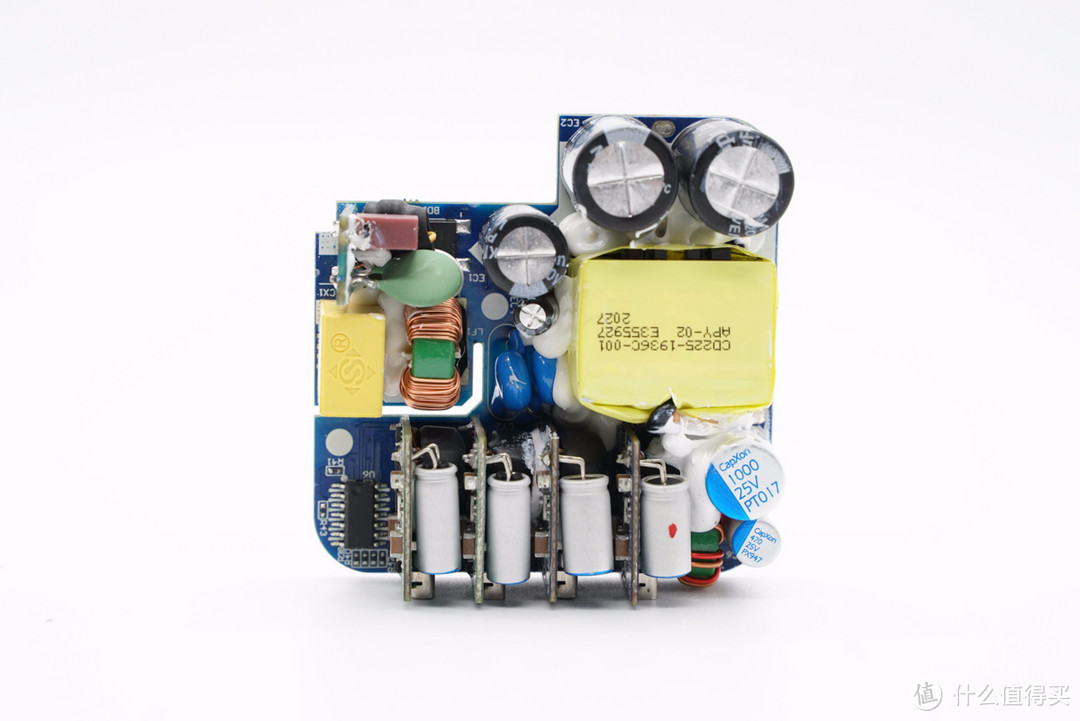 拆解报告:UGREEN绿联65W 4C口氮化镓快充充电器CD225