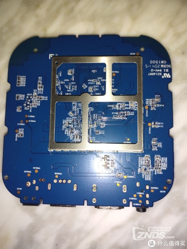 小米盒子4S Pro MDZ-26-AA全网首拆(小米S905x3 8K盒子拆解)_ 小米盒子4S Pro MDZ-26-AA全网首拆(小米S905x3 8K盒子拆解)_