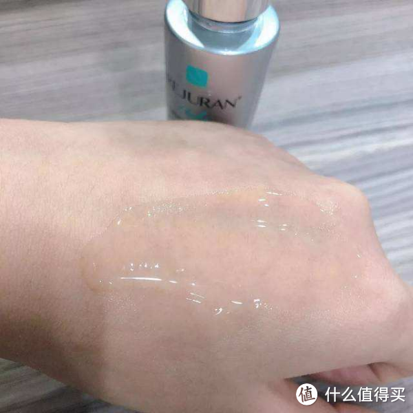 丽驻兰水光精华：不用注射的水光“针”