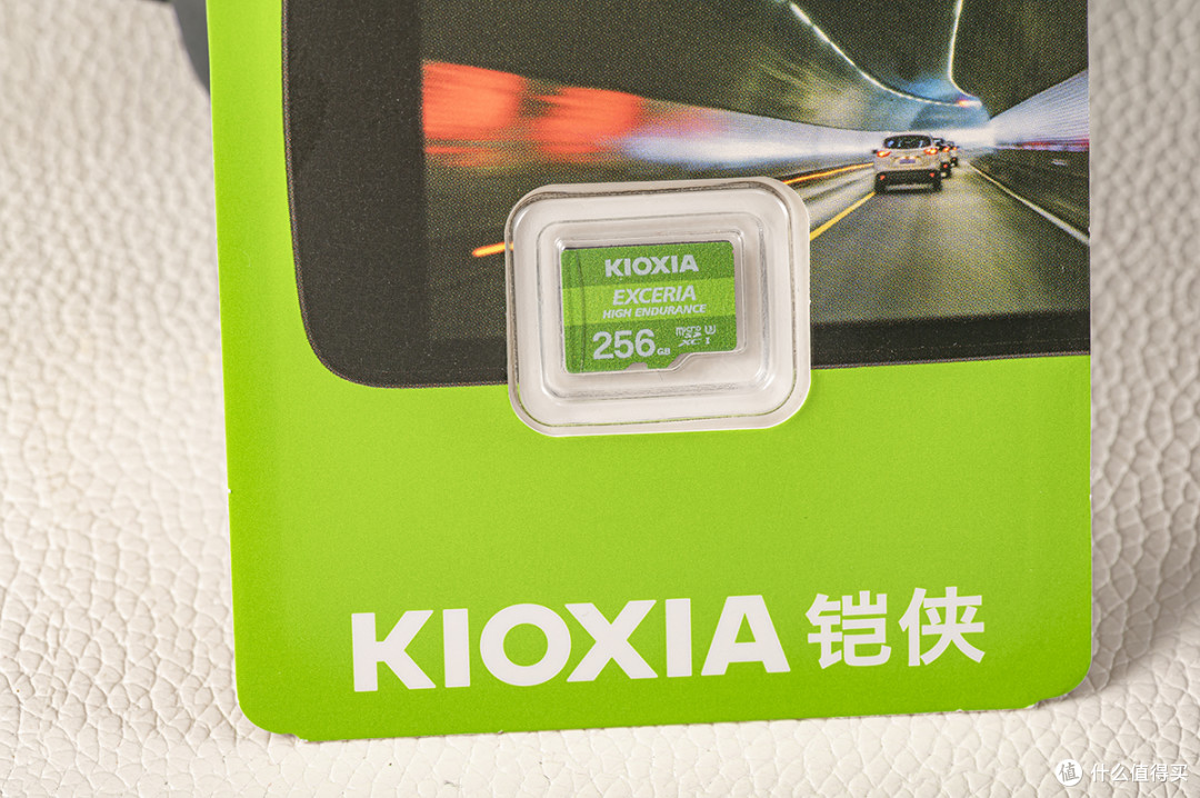 microSD不过时,数码产品更需要高速卡,看我玩转铠侠