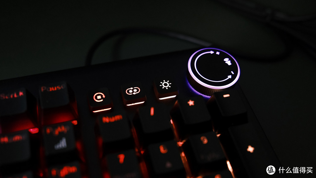 游戏世界里的跑马灯，达尔优RGB机械键盘体验