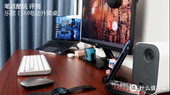 乐歌E5M电动升降桌体验:4档位一键升降,带隐藏式抽屉,支持三口快充