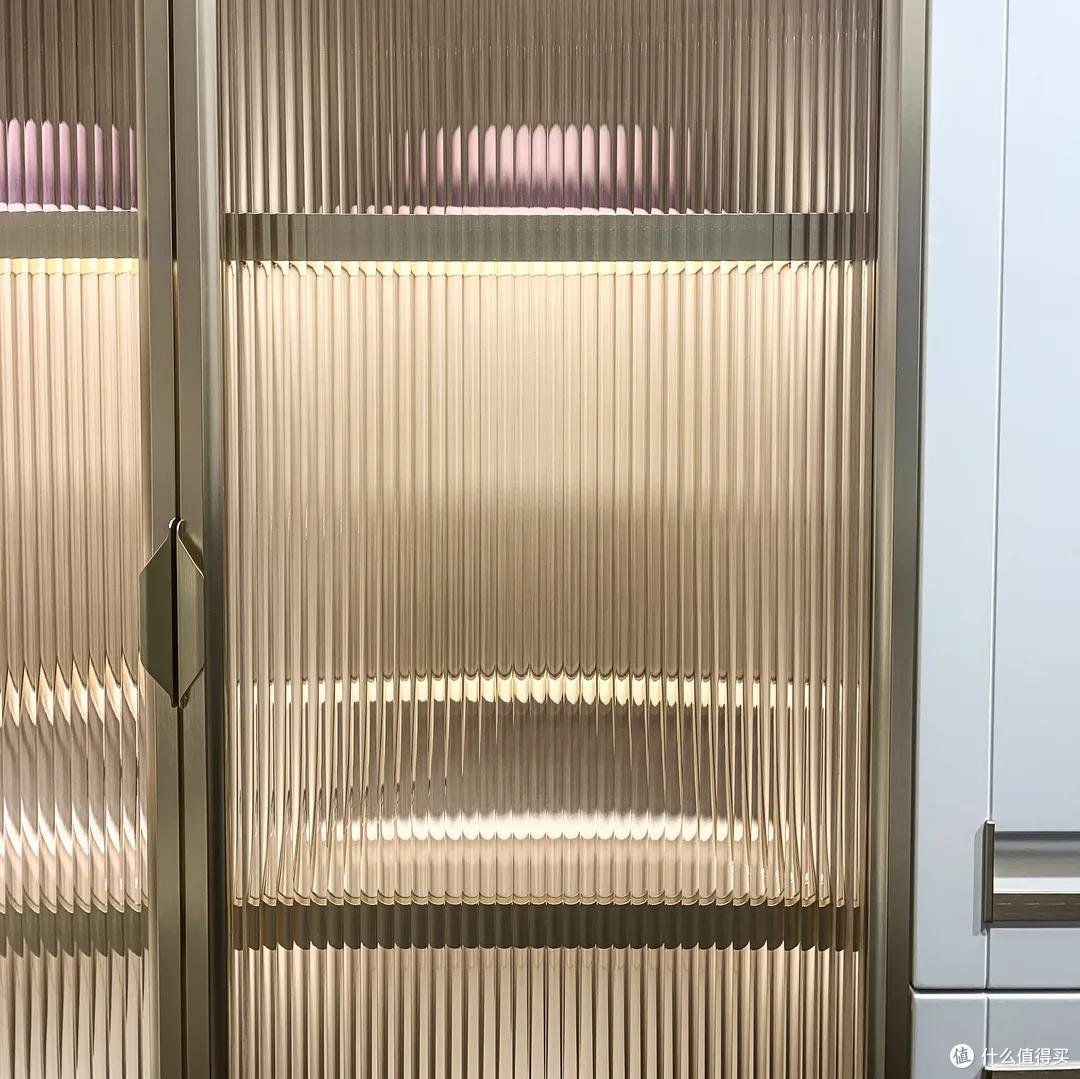 意式铝框玻璃门