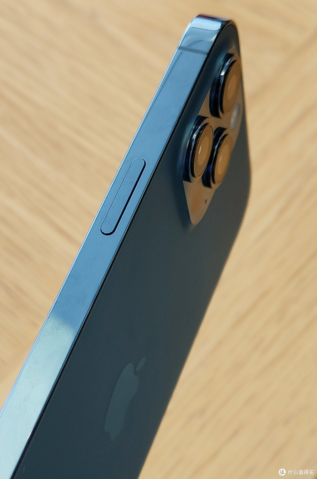 这才是iPhone上有“价值”的Pro版,iPhone 12 Pro Max 128GB海蓝色