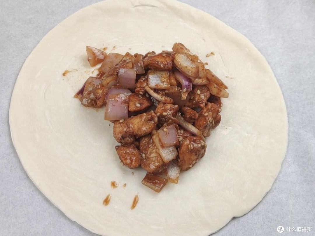 天冷了,早餐迷上吃这个饼,免揉面不用早起,香喷喷的外酥里嫩