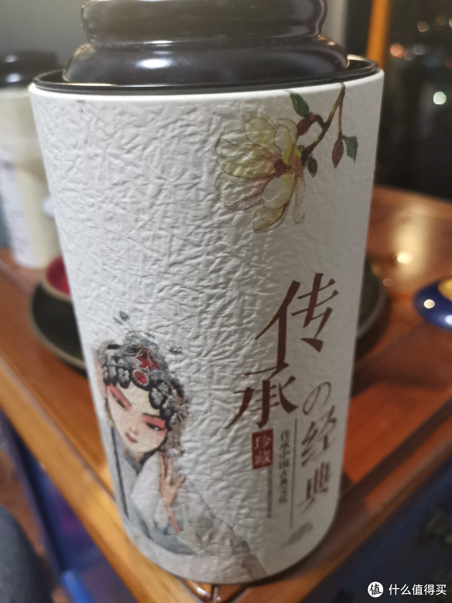 阖茗轩白牡丹一级和白牡丹特级白毫银针特级对比。