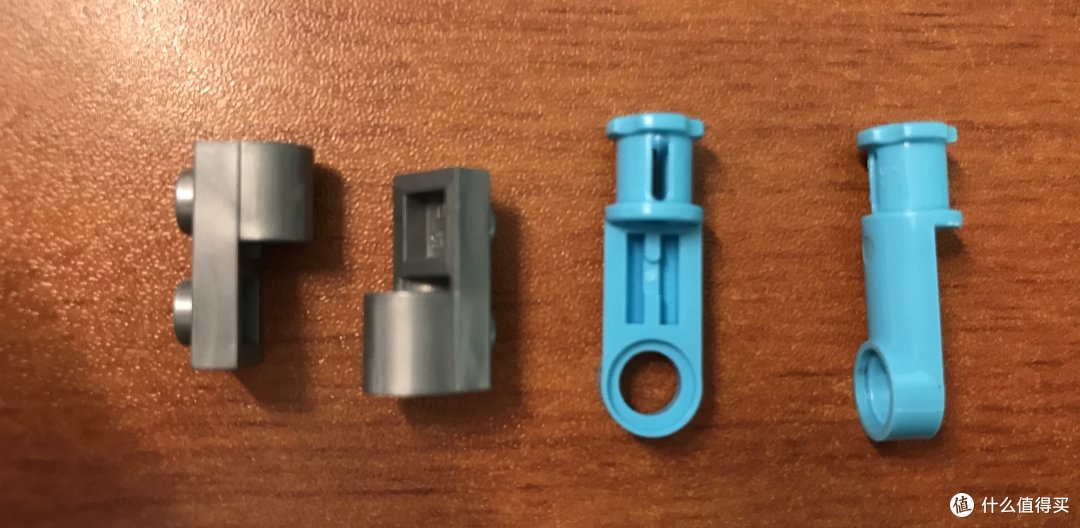 零件分类的时候的特殊件，脚踏板和连接件
