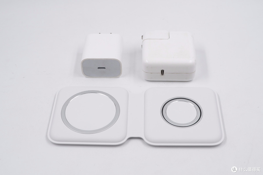 优雅源于昂贵?除了logo,MagSafe 双项充电器还有什么?