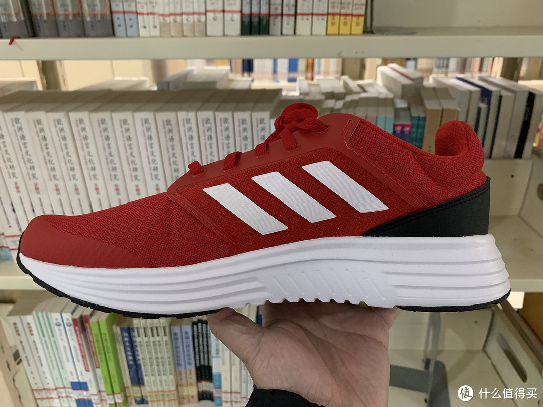 图书馆猿のadidas 阿迪达斯 GALAXY 5 FW5703 男女跑步运动鞋 简单晒