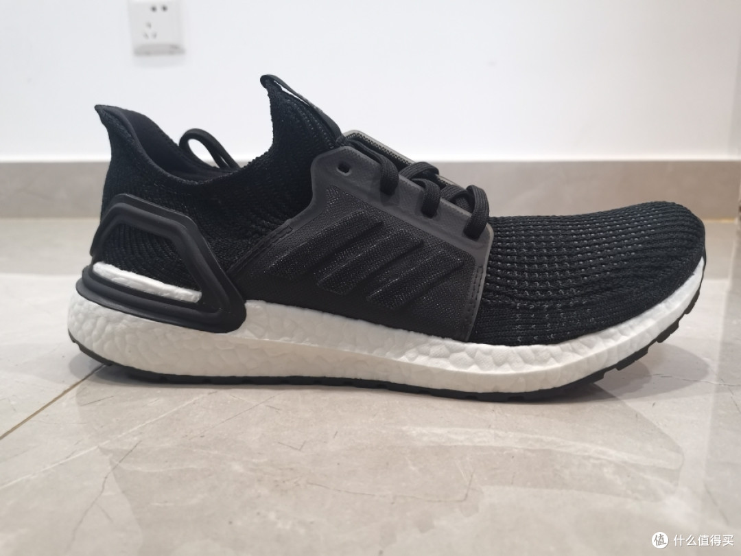 【不买最对 只买最值】阿迪UltraBOOST19 m 开箱体验