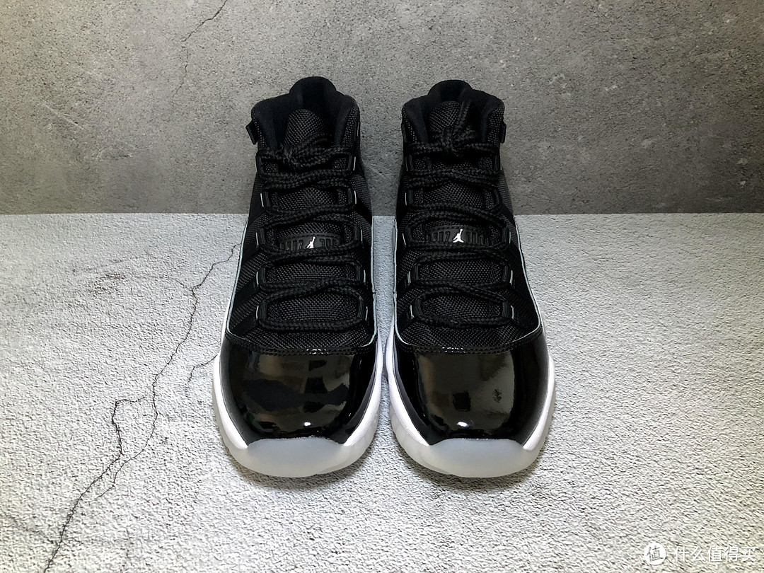 AJ11 黑银 25周年 同尺码有什么不同? 女款对比GS款