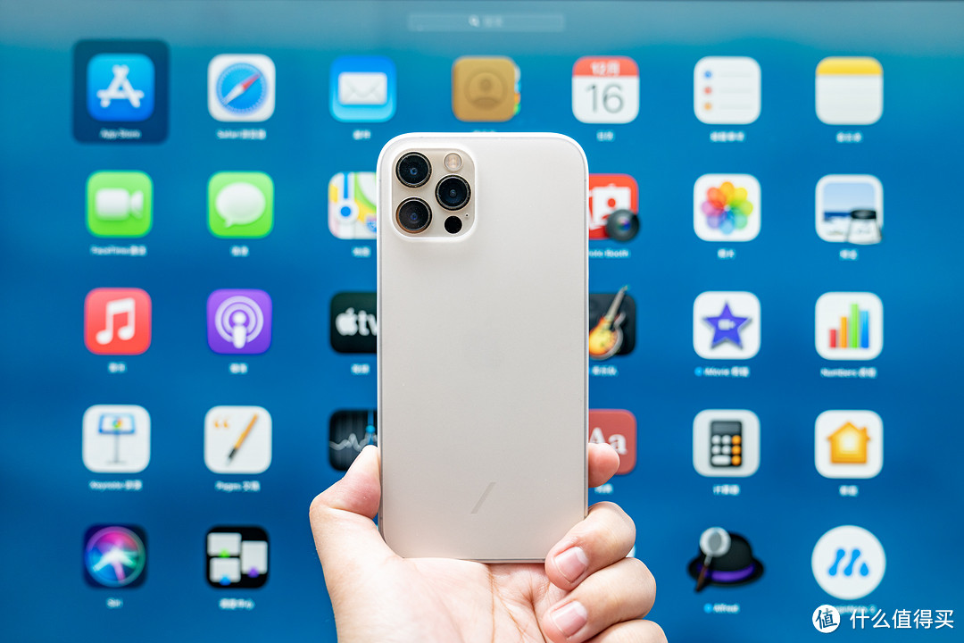 颜值出众、轻薄便携的 iPhone 12 手机壳，进来了解一下！