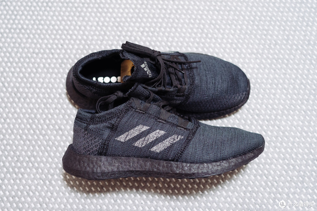 全黑 PureBOOST GO,对比晒单