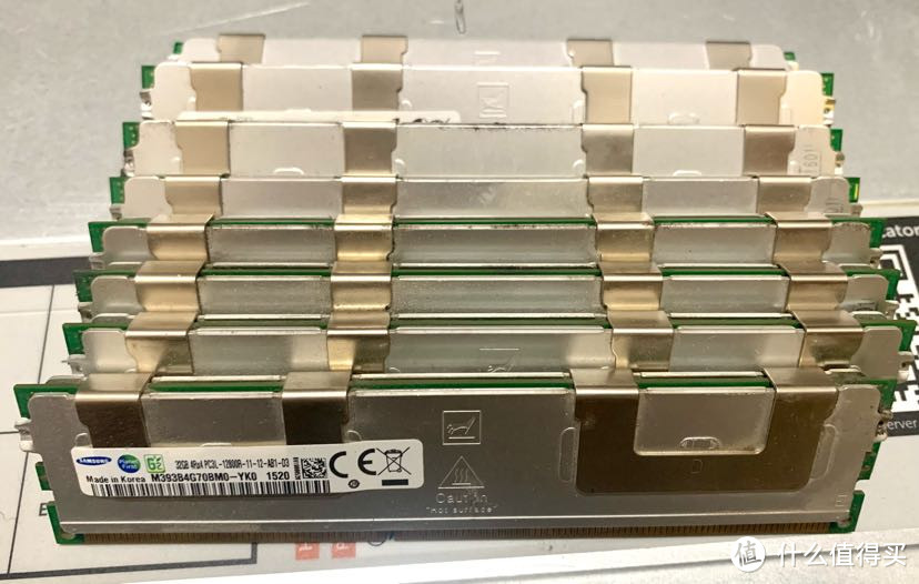 三星 REG DDR 3 RDIMM 32G，8条