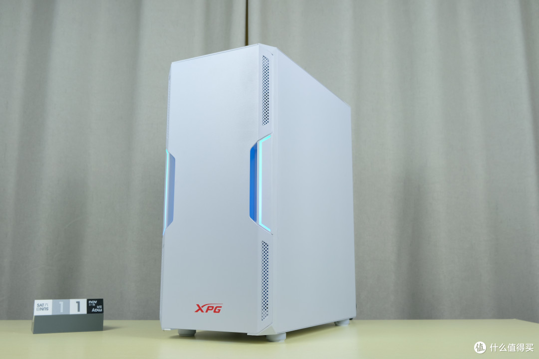 冬日大换装 篇二：XPG 入侵者 皓月版 白色机箱 上手体验