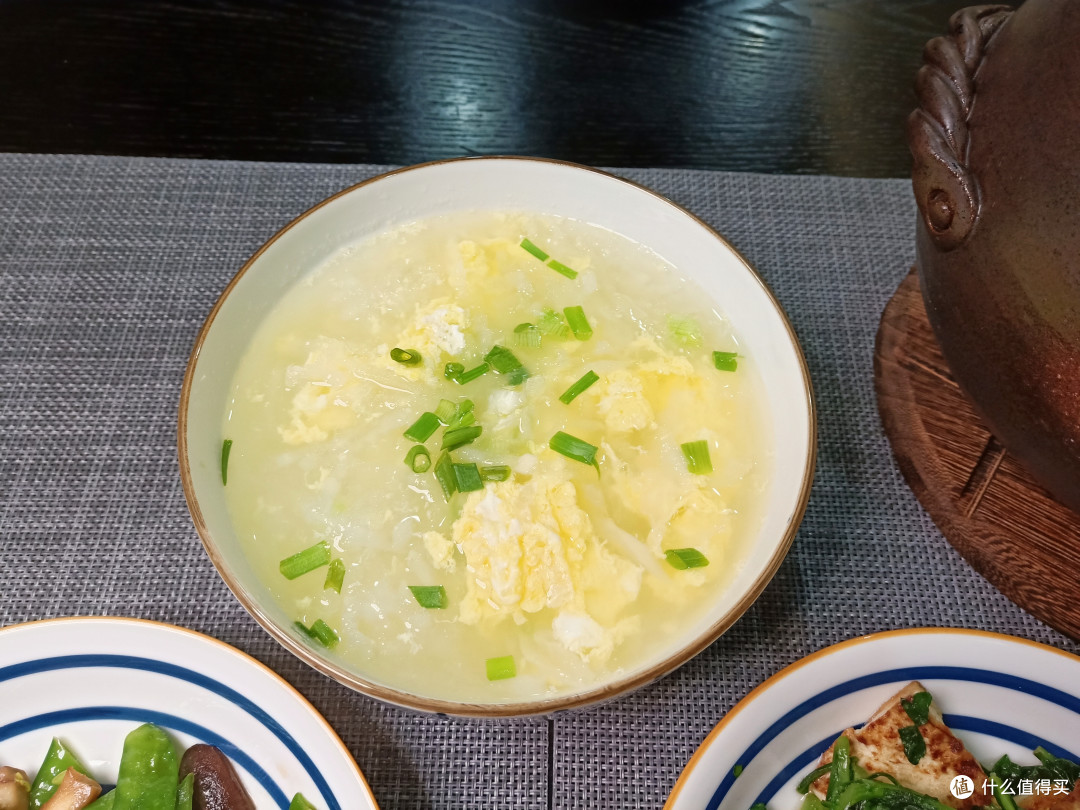 好一双巧手!手抓饼变花环,香蕉变小可爱,网友:活出“真精致”