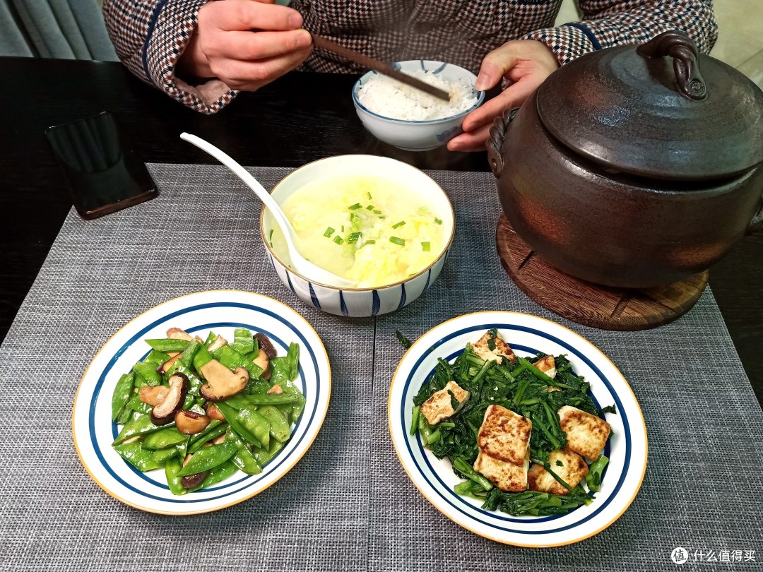 好一双巧手!手抓饼变花环,香蕉变小可爱,网友:活出“真精致”