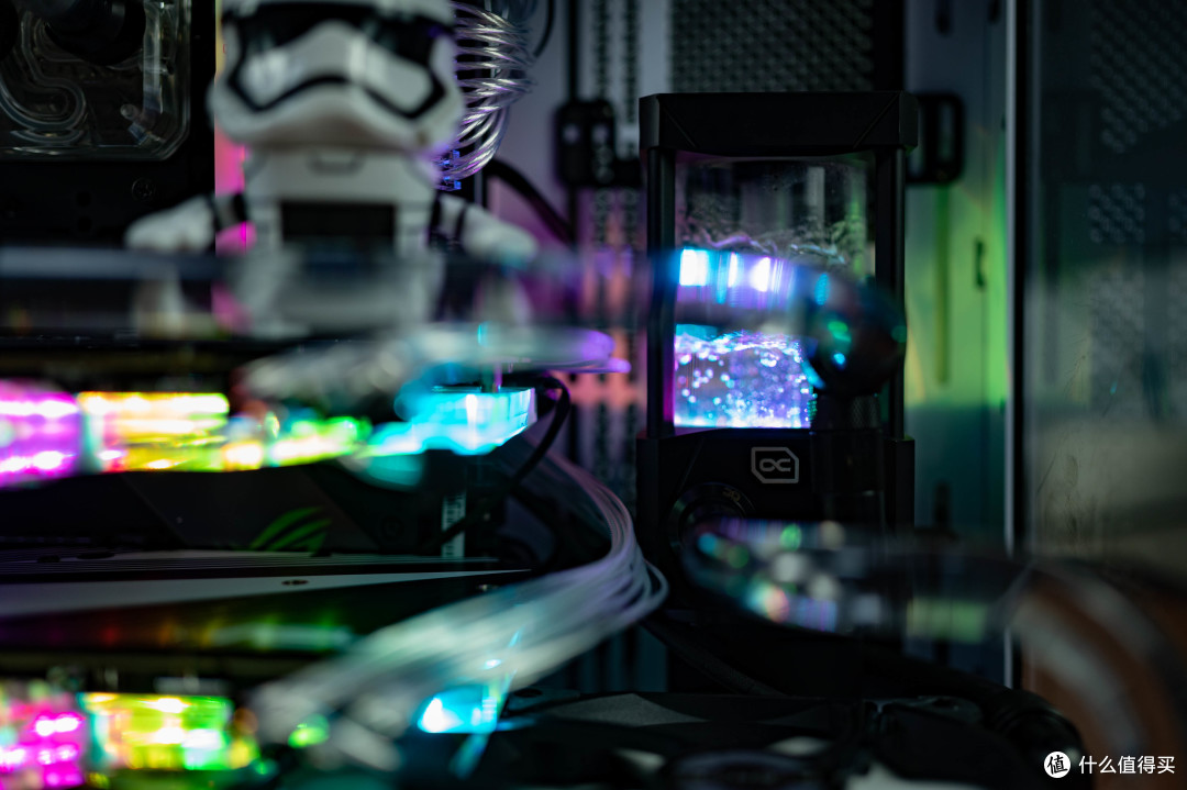 我的第一台硬管分体水主机,2080SLI+850W sfx+3900x,安静又强劲