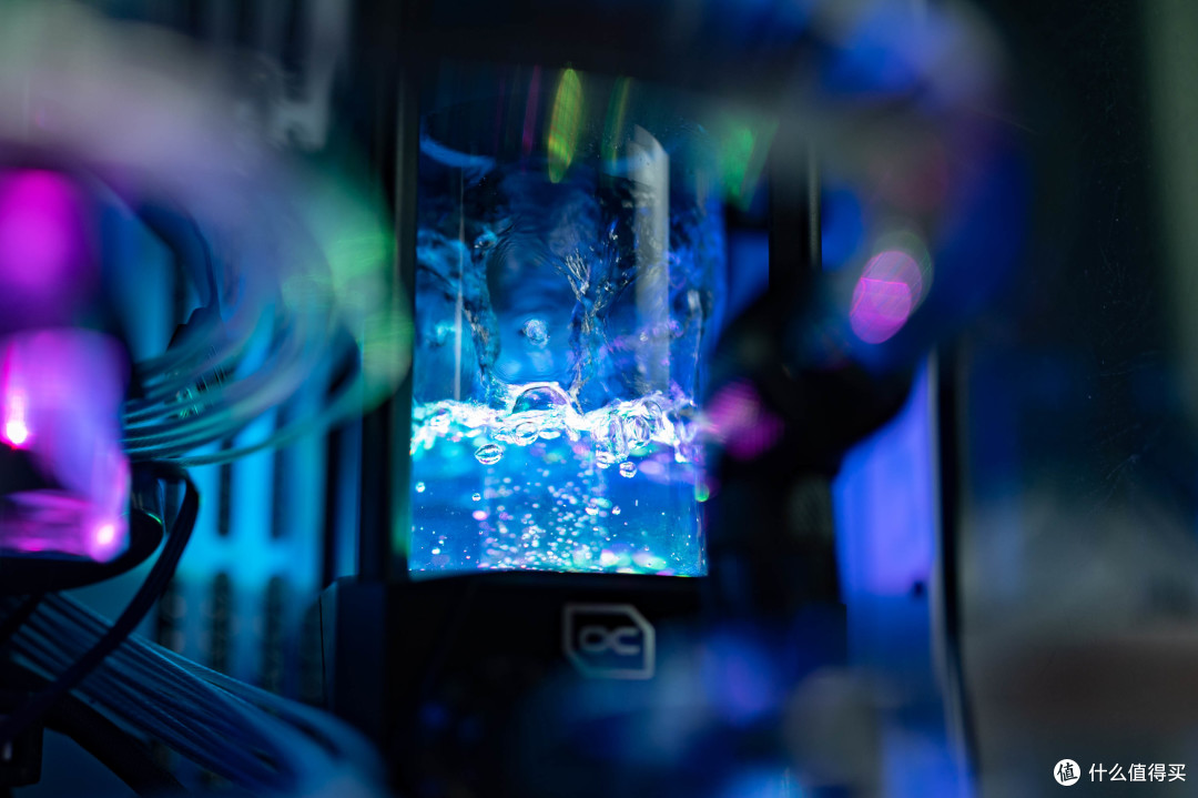 我的第一台硬管分体水主机,2080SLI+850W sfx+3900x,安静又强劲