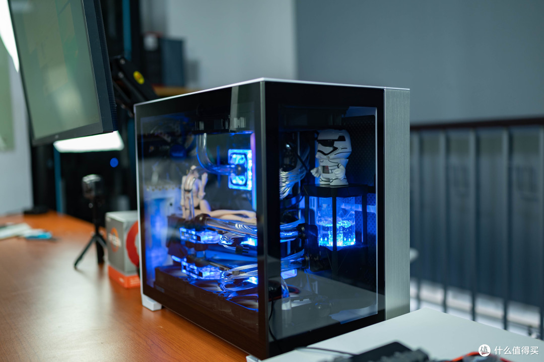 我的第一台硬管分体水主机,2080SLI+850W sfx+3900x,安静又强劲