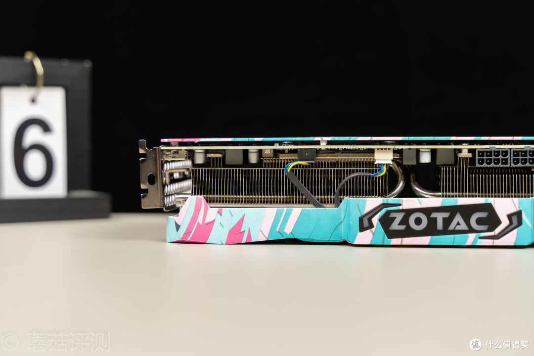 外表粉嫩,难掩强大性能、索泰(ZOTAC)RTX3080X-GAMING OC显卡 评测