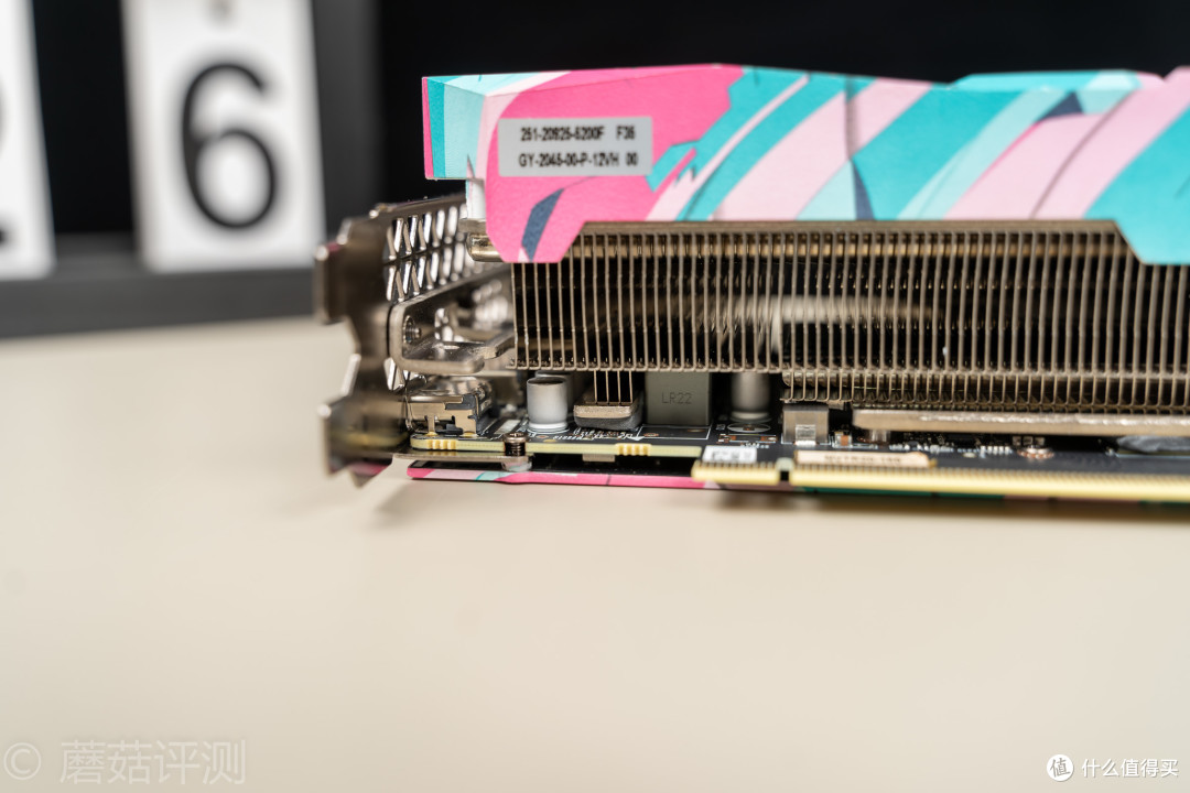 外表粉嫩,难掩强大性能、索泰(ZOTAC)RTX3080X-GAMING OC显卡 评测