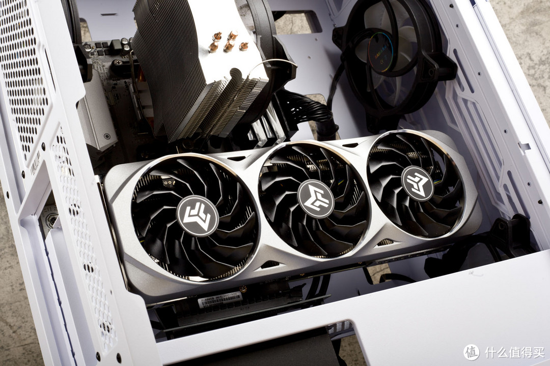 【老黄搞机篇五十】玩转赛博朋克全靠它，RTX3060TI+XPG入侵者装机实录