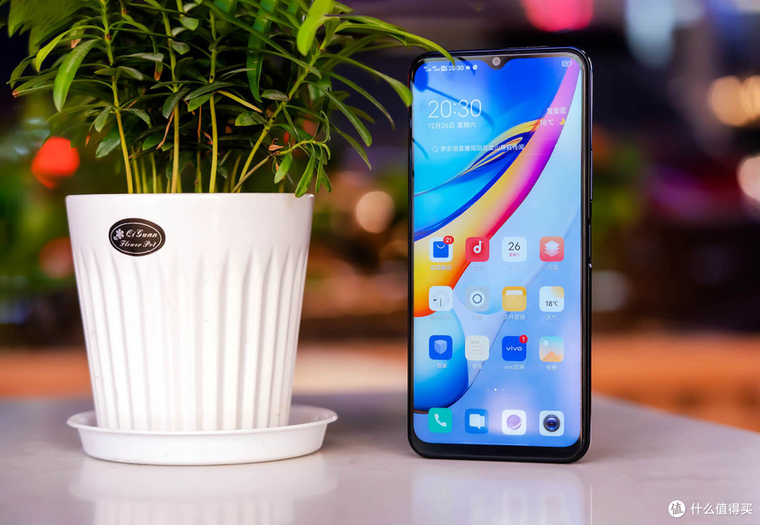 vivo Y52s评测:性能全面均衡,适合年轻人的5G手机