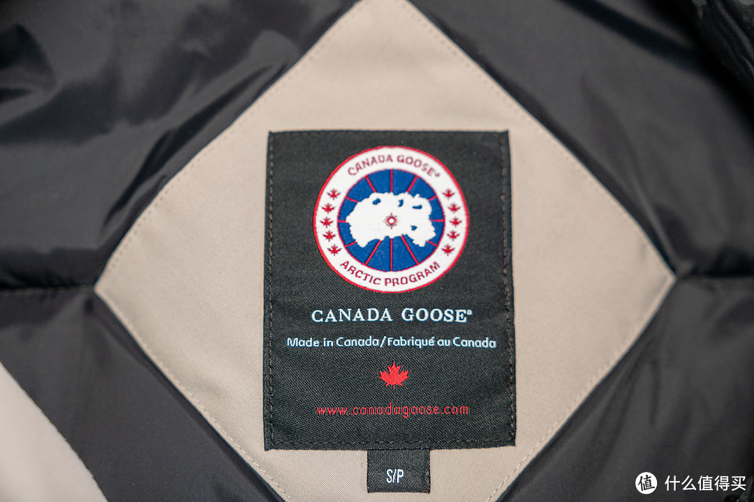 从200多的棒球服到9000多的加拿大鹅，保暖方面和细节设计亲测对比