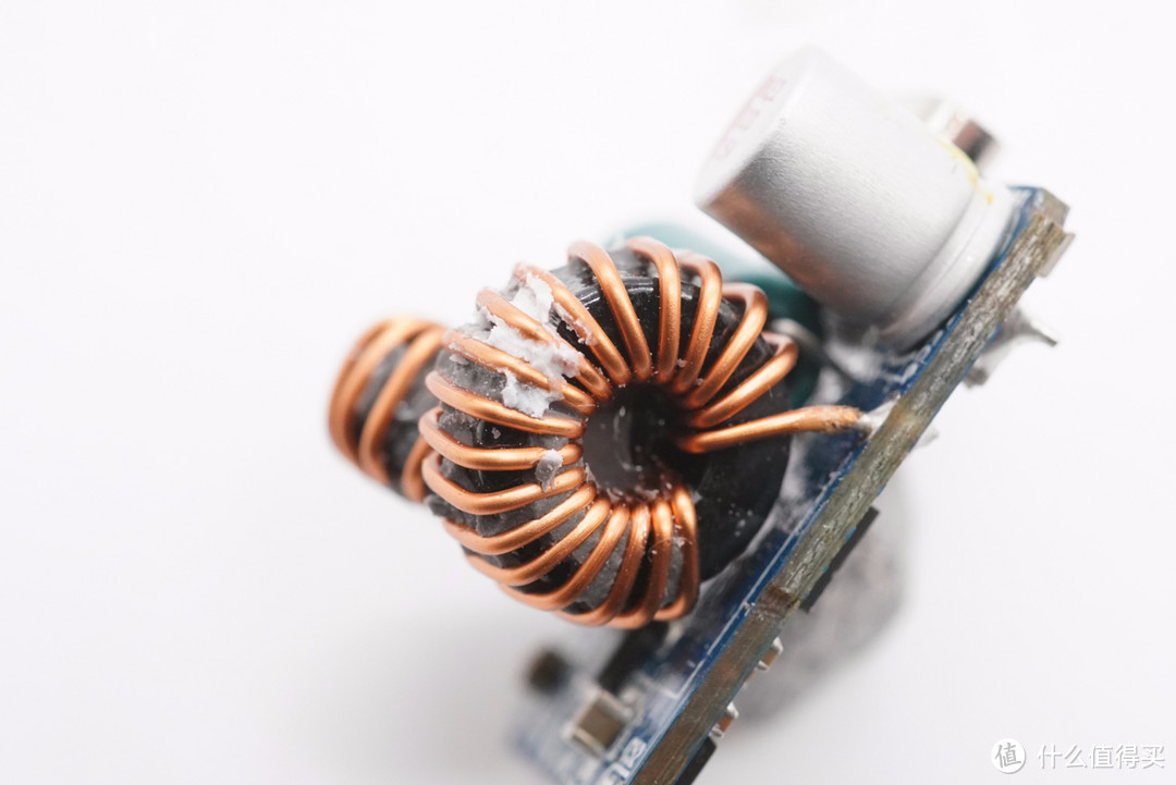 拆解报告:华硕adol 65W 2C1A氮化镓快充充电器