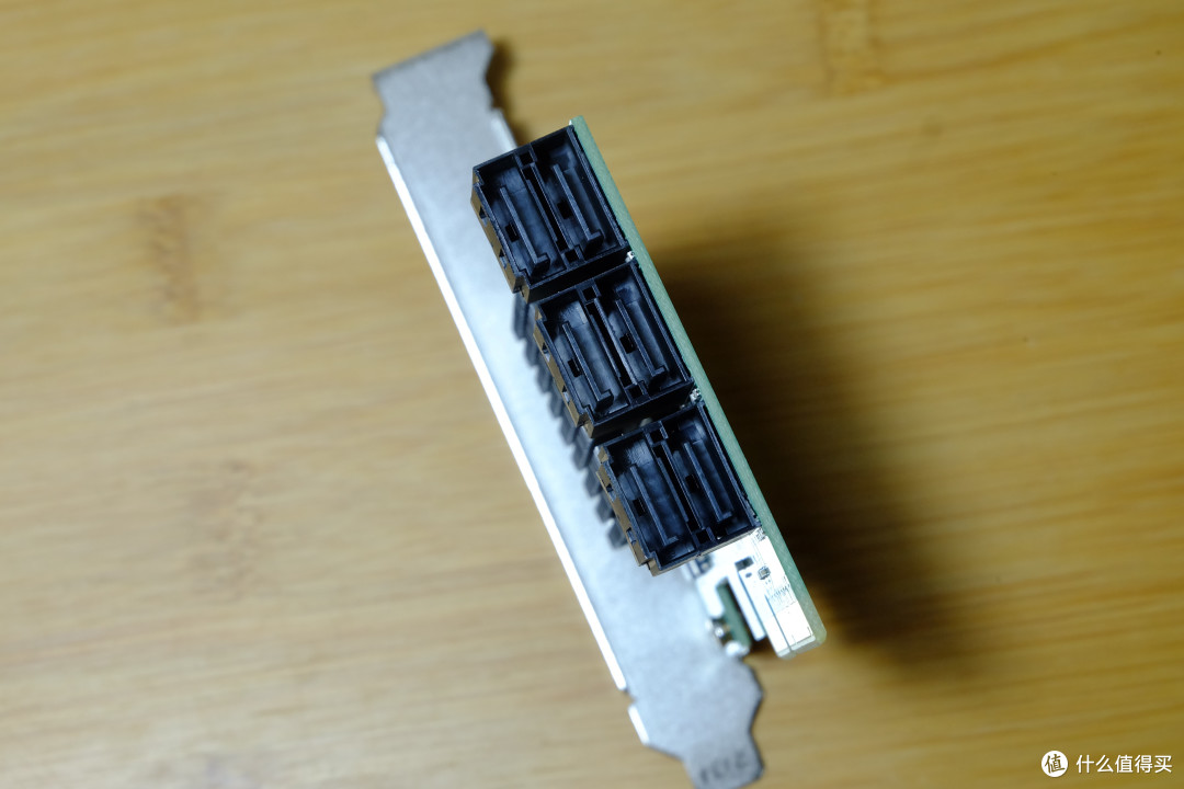 改造老电脑，让它成为一个8盘位的大容量下载存储器