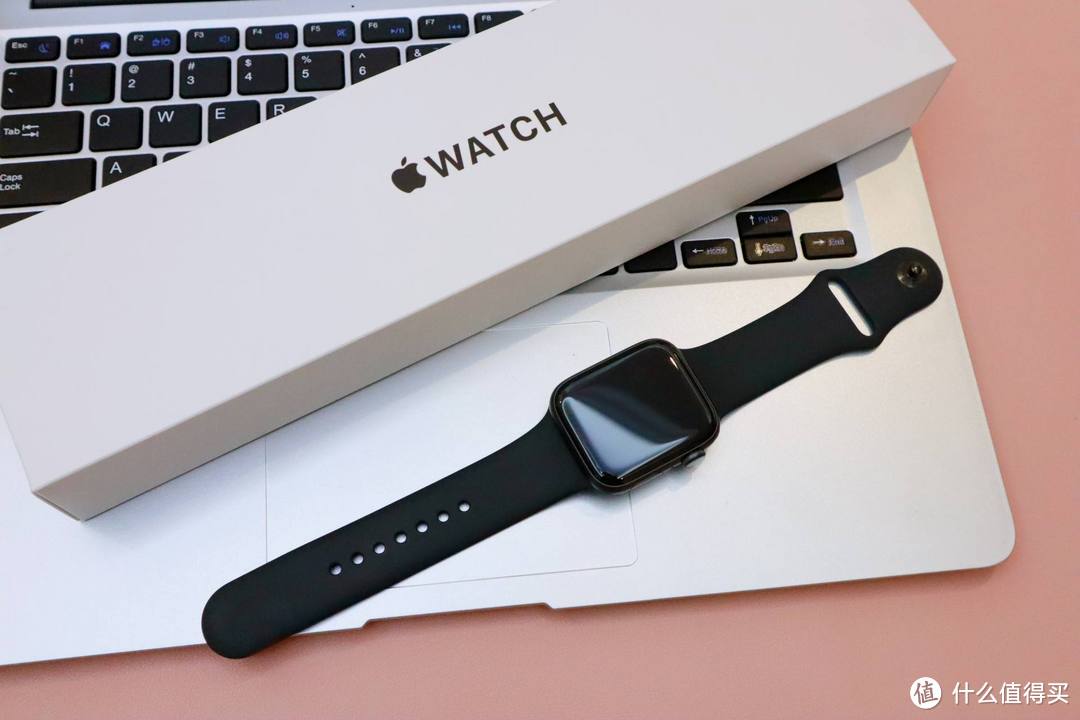 我的新年礼物:Apple Watch SE开箱