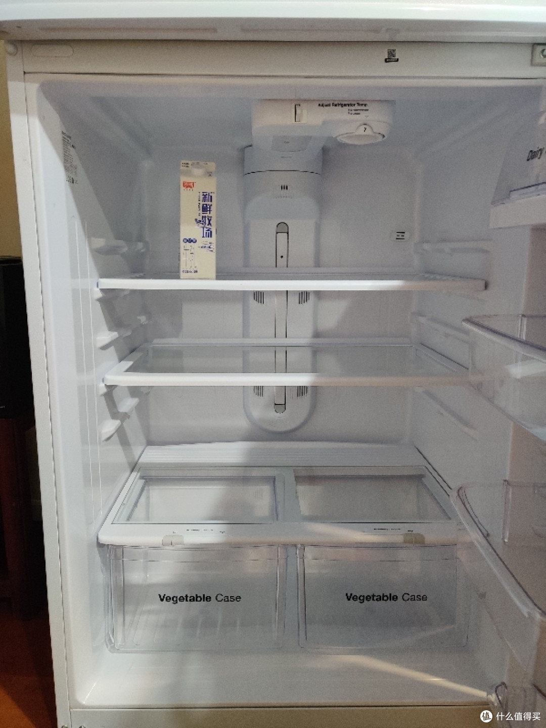 淘了一台上世纪80年代风格的冰箱