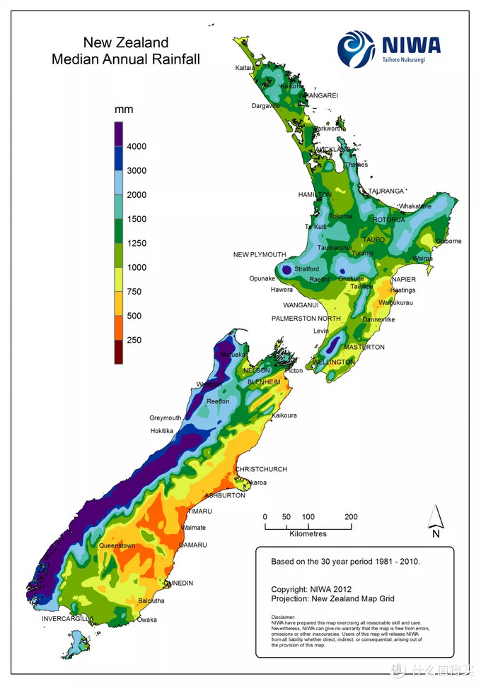 新西兰是一个被太平洋环绕的国家,属于温带海洋性气候,终年受潮湿的