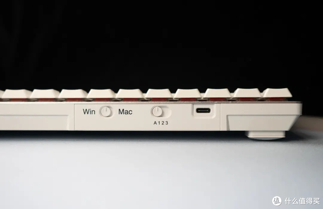 达尔优EK868超薄无线机械键盘简单分享