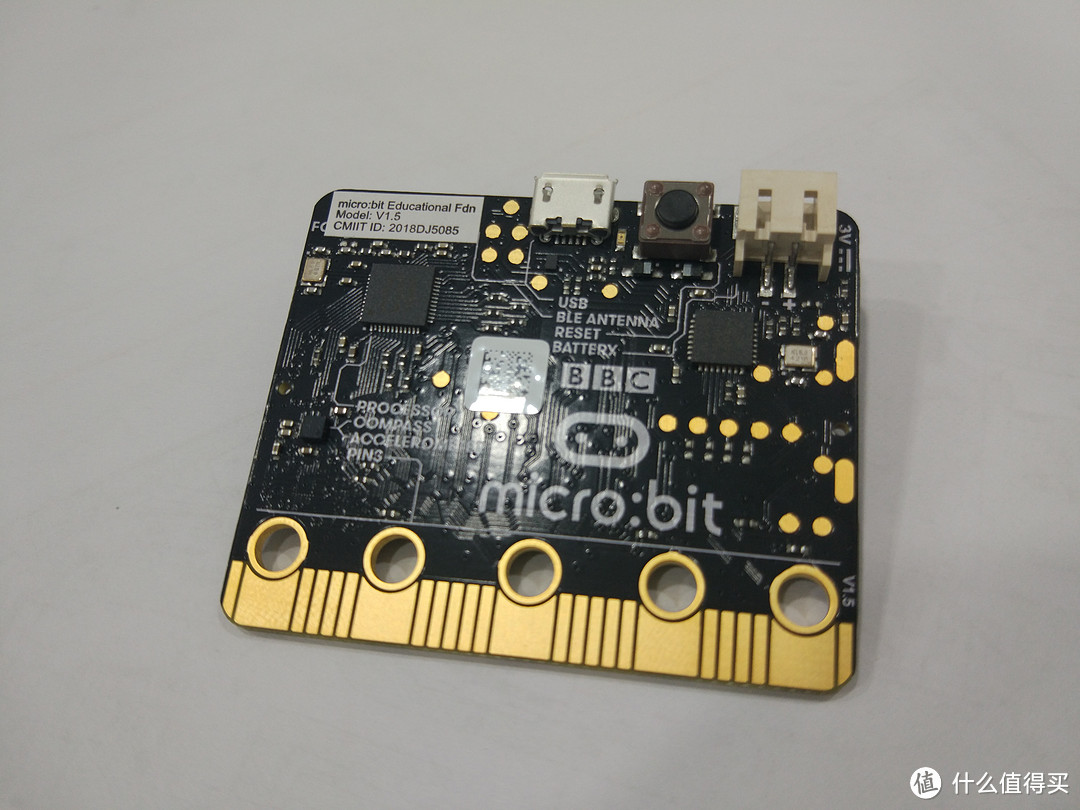 micro:bit主控板背面
