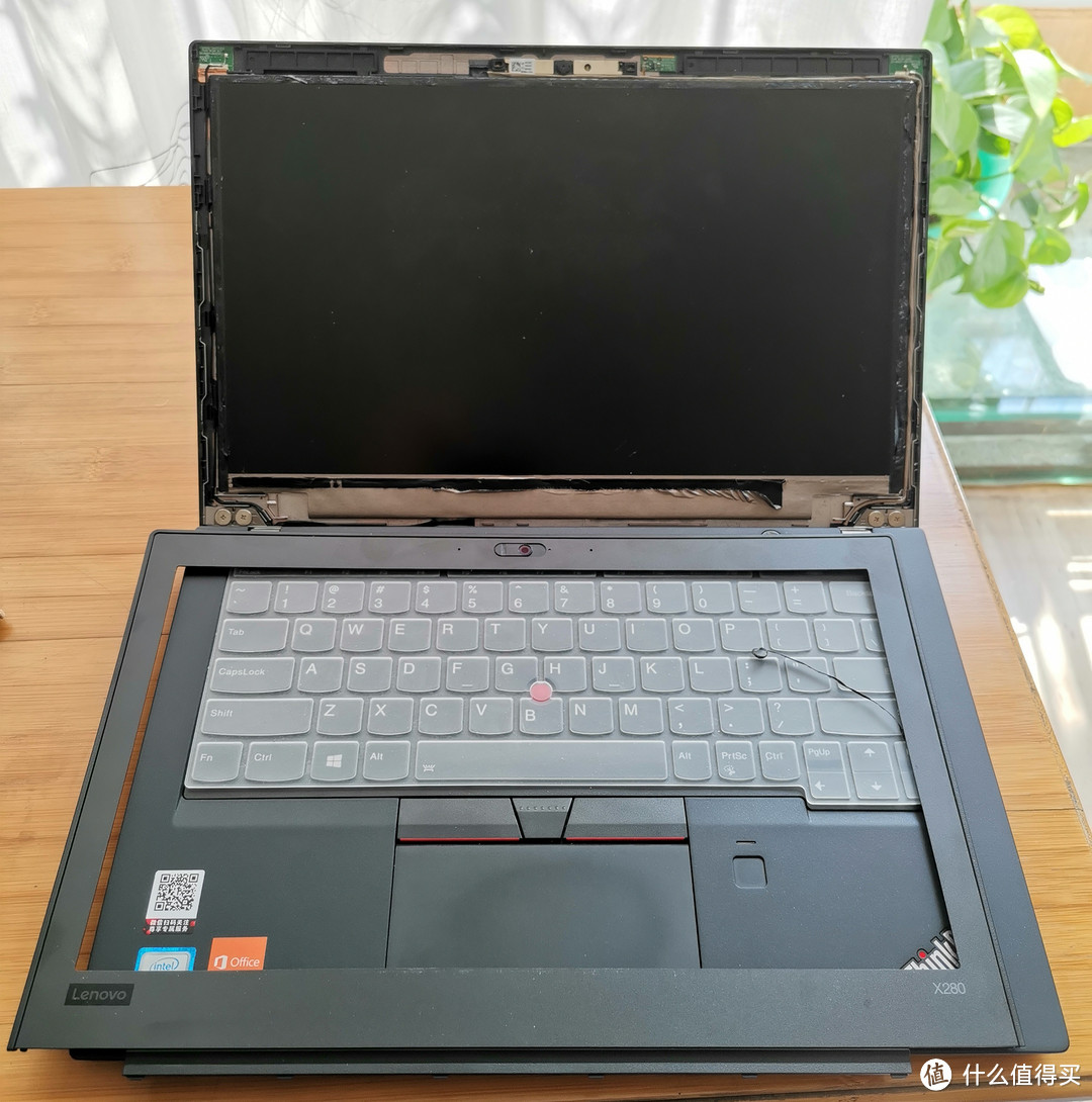 ThinkPad X280换屏记，眼睛终于不再受折磨！