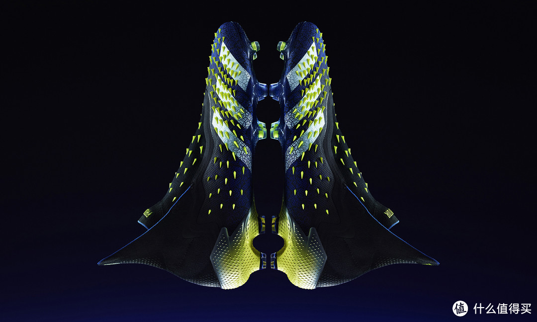 adidas发布PREDATOR FREAK，全鞋面360°覆盖DEMONSKIN带来超凡掌控能力