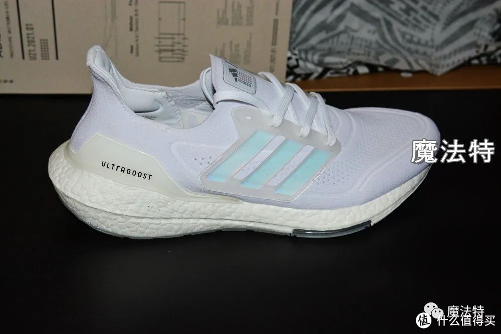 我有一百多双Boost，却抵不过一款adidas Ultra Boost 21跑鞋