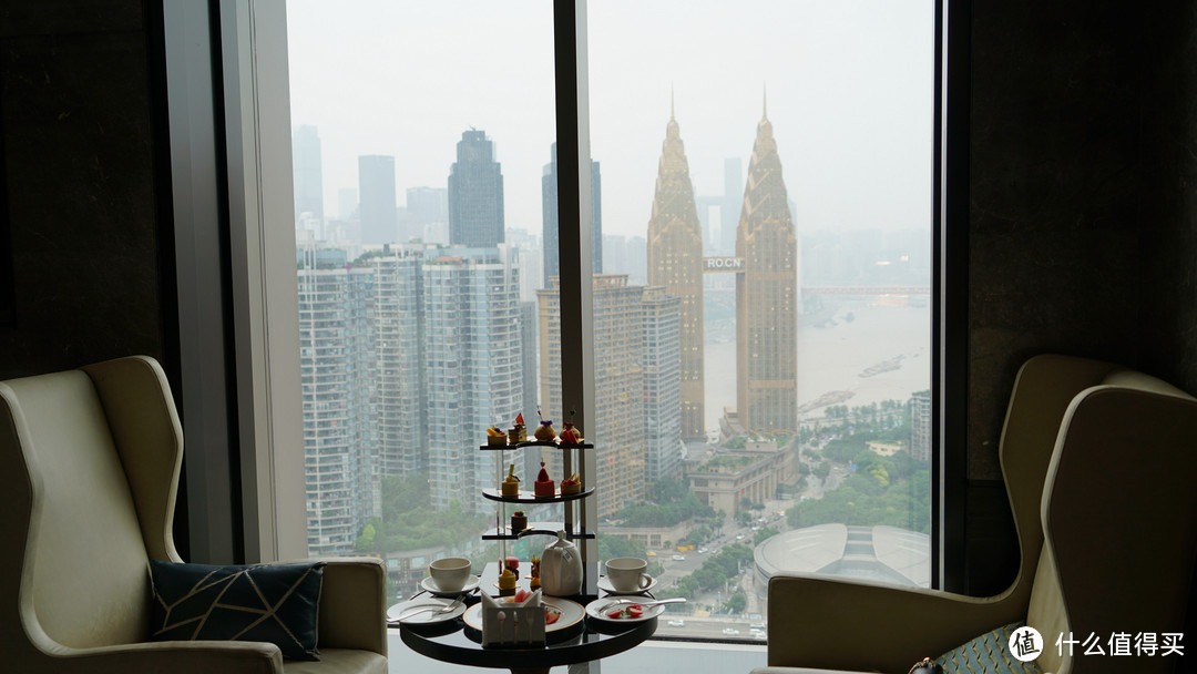 俯瞰山河，唯我独尊：坐拥无遮挡360度全景的重庆万豪酒店