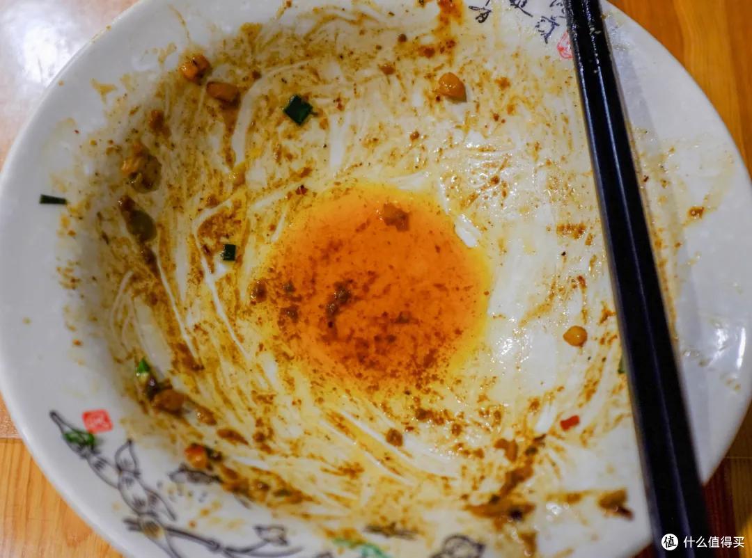 不能旅游,你还可以去这条堕落街吃遍全国啊