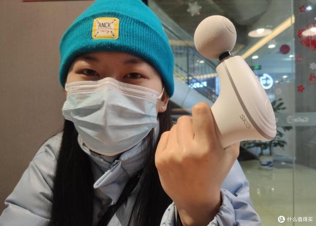 筋膜枪如何Pick？SKG筋膜枪 Vs菠萝君筋膜枪